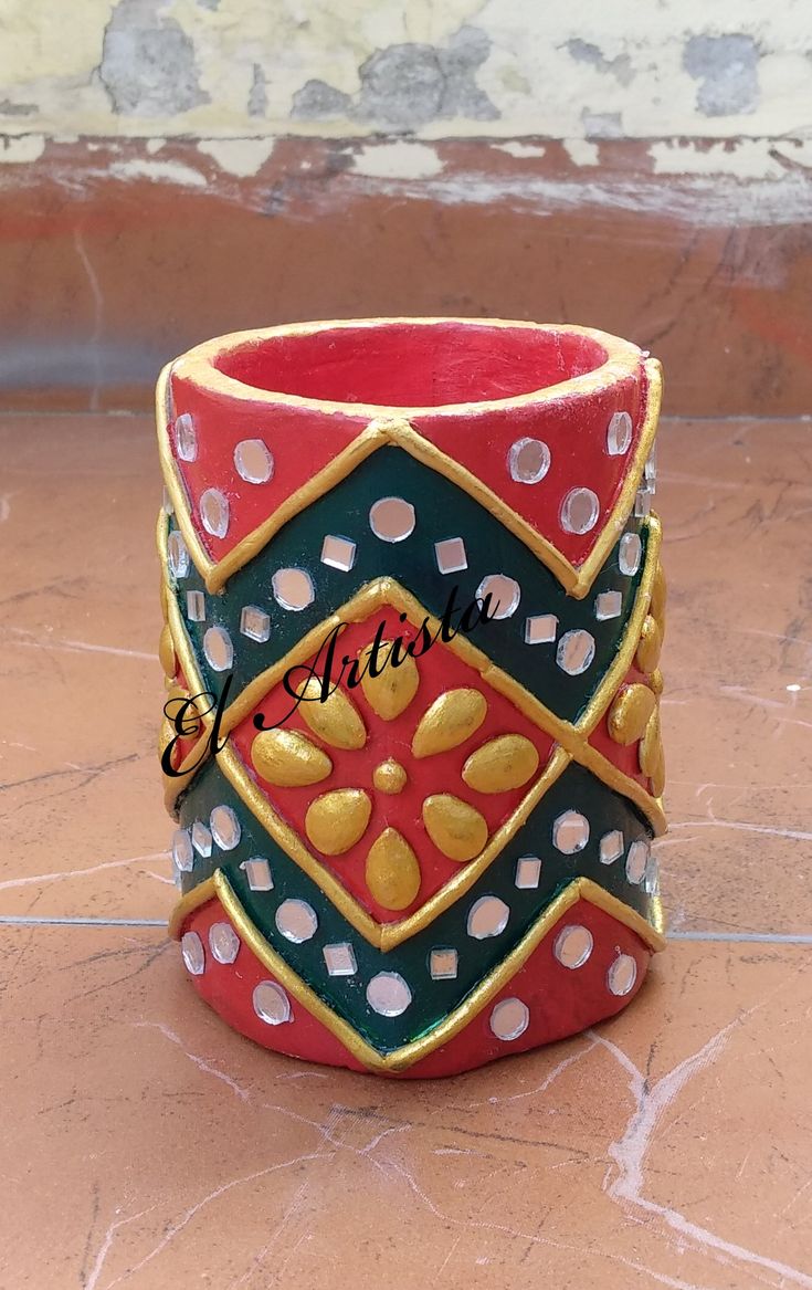 Red Holder